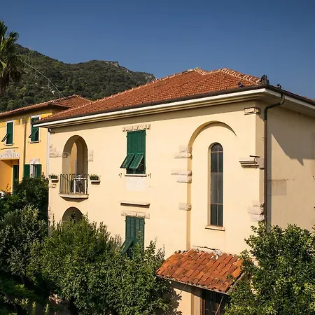 Ca' Gialla Guest house 3*